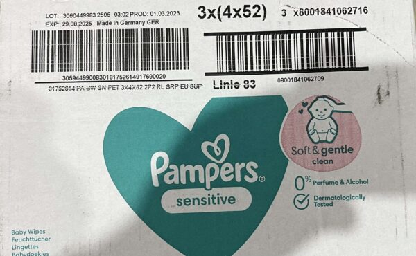 Pampers Μωρομάντηλα Sensitive χωρίς Άρωμα ,χωρίς Οινόπνευμα Κιβώτιο με 3x(4x52)τμχ