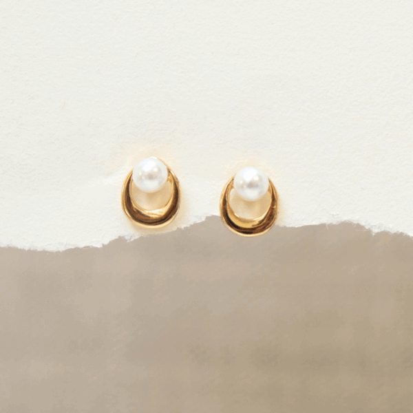 Ear Sense Υποαλλεργικά σκουλαρίκια ES47 Gold Half Moon Pearl Earrings 1 ζεύγος