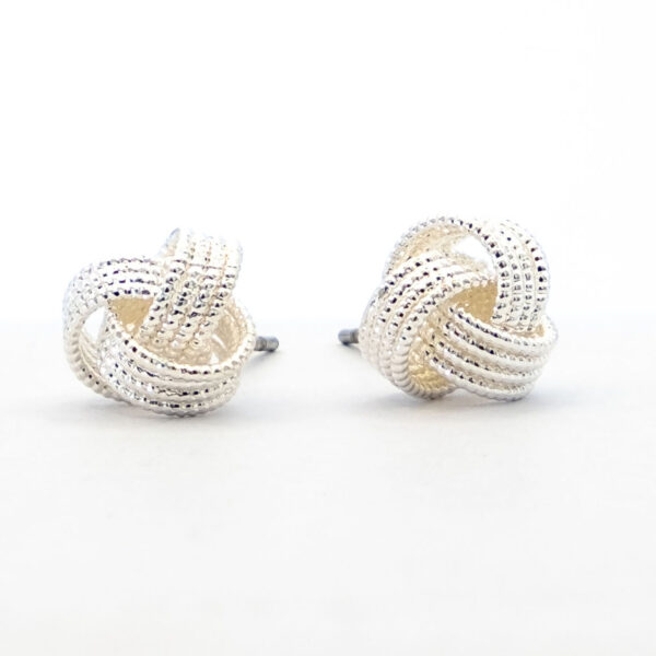 EAR SENSE Υποαλλεργικά σκουλαρίκια ES82 TEXTURED SILVER LOVE KNOT  1ζεύγος